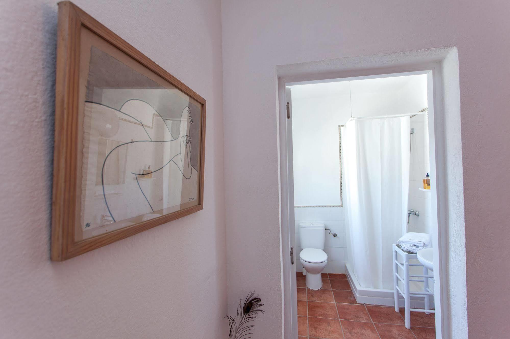 Cosmos Grand Hostal Sant Francesc de s'Estany Luaran gambar